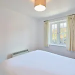 Host & - Hunton Court Whitby